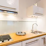 Broadway Downtown -2 Bedrooms-2 Livingrooms *