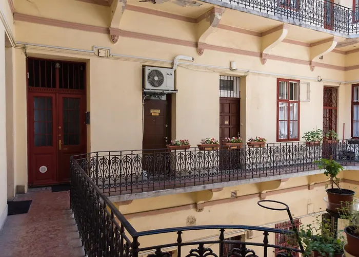 Lägenhet Broadway Downtown -2 Bedrooms-2 Livingrooms Budapest