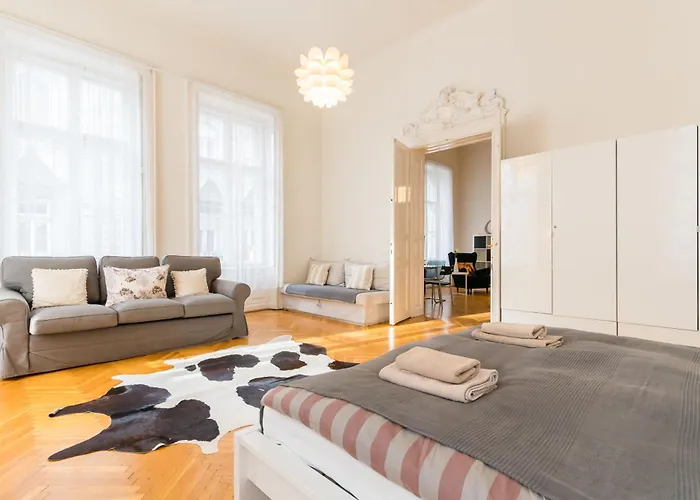 Lägenhet Broadway Downtown -2 Bedrooms-2 Livingrooms Budapest