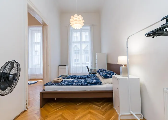 Lägenhet Broadway Downtown -2 Bedrooms-2 Livingrooms Budapest
