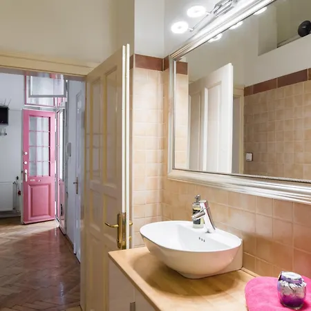 Broadway Downtown -2 Bedrooms-2 Livingrooms * Βουδαπέστη