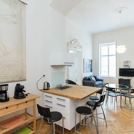 Broadway Downtown -2 Bedrooms-2 Livingrooms Apartamento Budapest