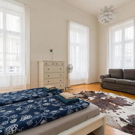 Διαμέρισμα Broadway Downtown -2 Bedrooms-2 Livingrooms *