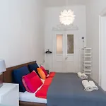 Broadway Downtown -2 Bedrooms-2 Livingrooms *