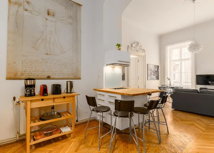 Broadway Downtown -2 Bedrooms-2 Livingrooms Budapešť